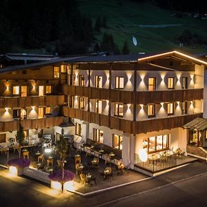 First Mountain Hotel Oetztal